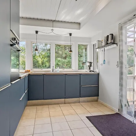 Strandholmen Xi 펜션 Millinge