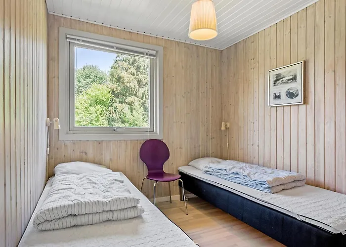 Semesterbostad Strandholmen Xi